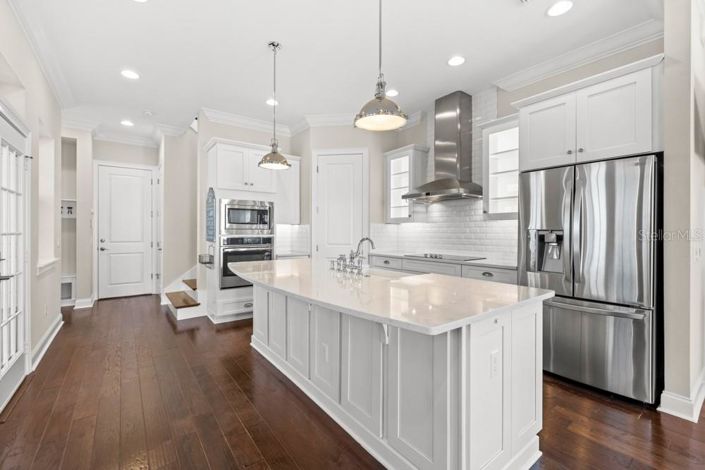 Image No.17-3 Bed Property for sale