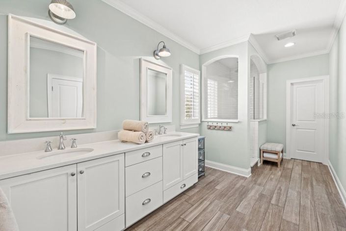 Image No.26-3 Bed Property for sale