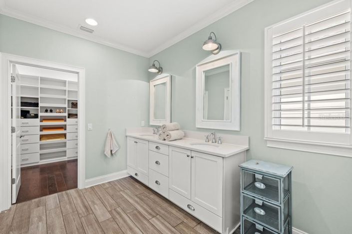 Image No.30-3 Bed Property for sale