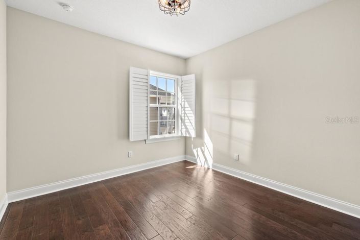 Image No.37-3 Bed Property for sale