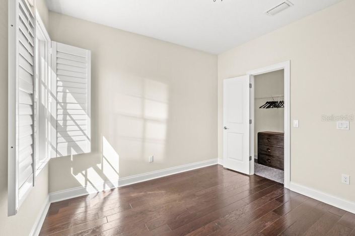 Image No.38-3 Bed Property for sale