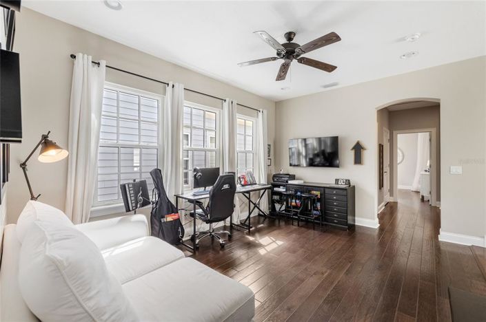 Image No.41-3 Bed Property for sale