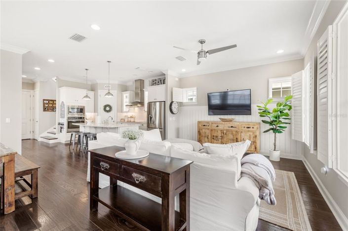 Image No.6-3 Bed Property for sale