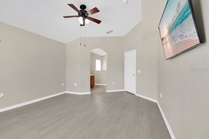 Image No.14-3 Bed Property for sale