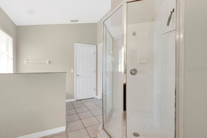 Image No.17-3 Bed Property for sale