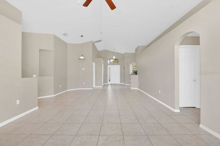 Image No.9-3 Bed Property for sale