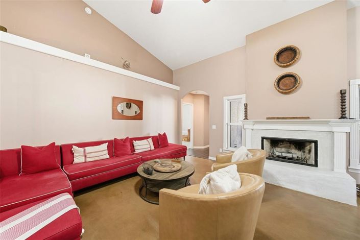 Image No.13-5 Bed Property for sale