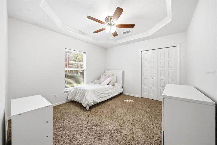 Image No.16-5 Bed Property for sale