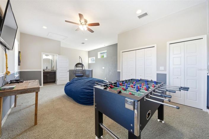 Image No.8-5 Bed Property for sale