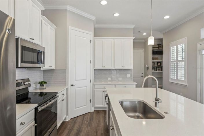 Image No.20-3 Bed Property for sale