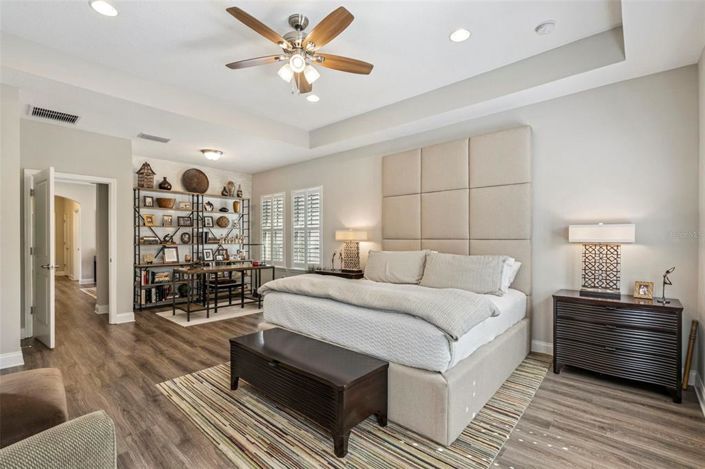 Image No.28-3 Bed Property for sale