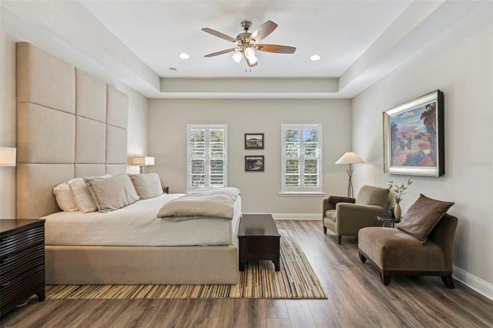 Image No.30-3 Bed Property for sale