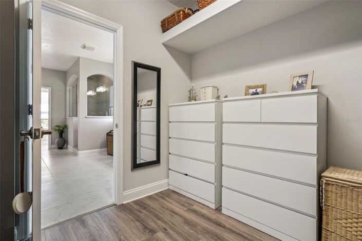 Image No.42-3 Bed Property for sale