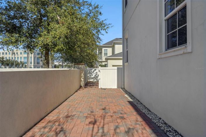 Image No.49-3 Bed Property for sale