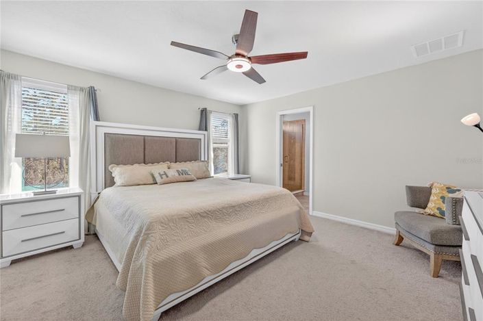 Image No.19-3 Bed Property for sale