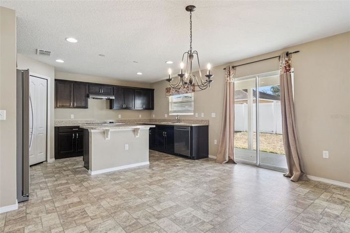 Image No.12-3 Bed Property for sale