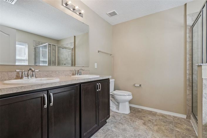 Image No.27-3 Bed Property for sale