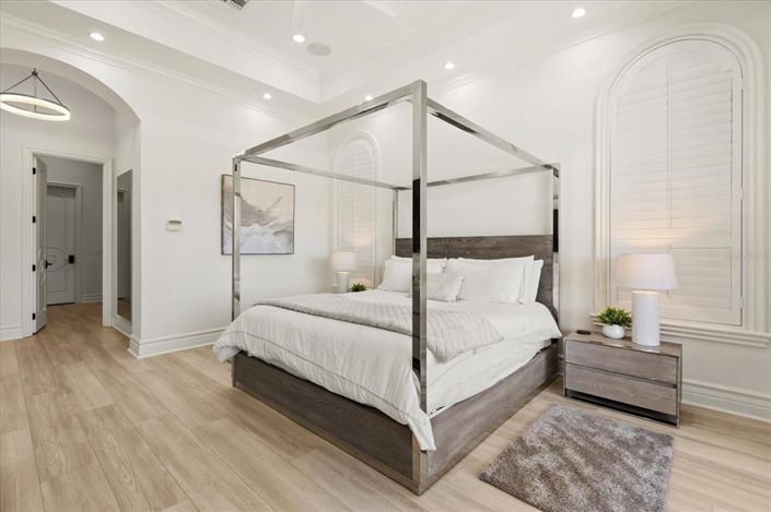 Image No.34-5 Bed Property for sale