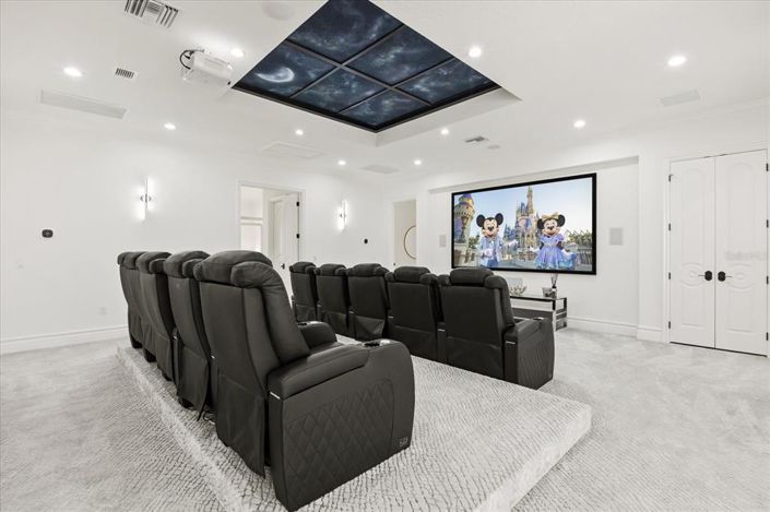 Image No.43-5 Bed Property for sale