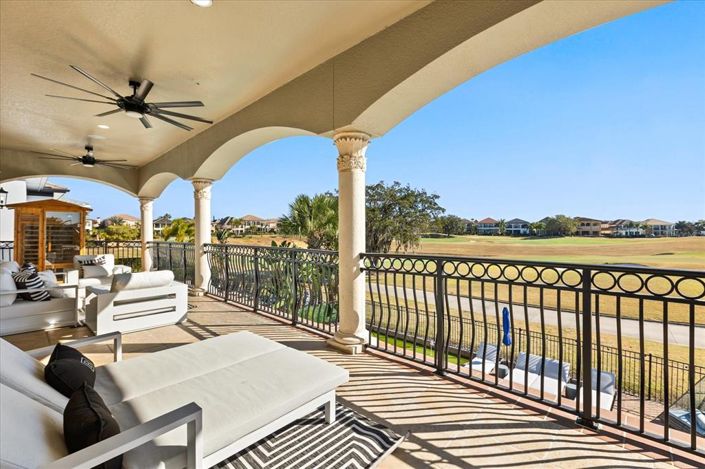 Image No.60-5 Bed Property for sale