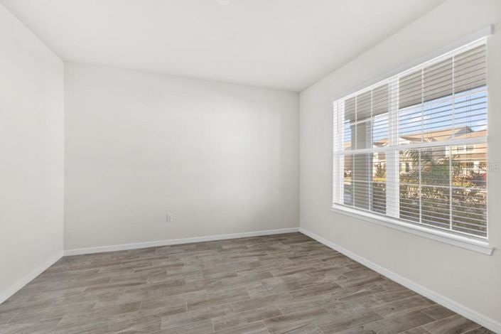 Image No.13-4 Bed Property for sale