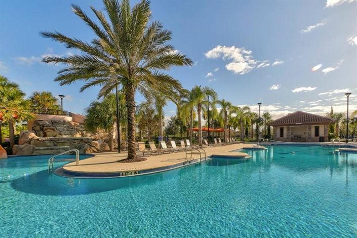 Image No.44-5 Bed Property for sale