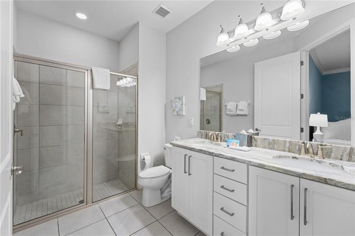 Image No.28-12 Bed Property for sale