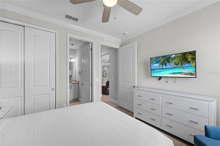 Image No.30-12 Bed Property for sale