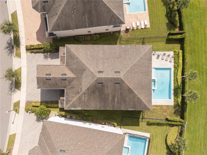 Image No.4-12 Bed Property for sale