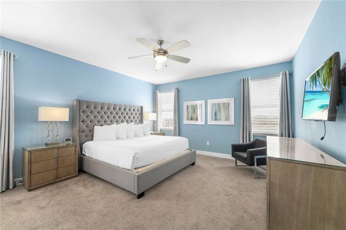 Image No.52-12 Bed Property for sale