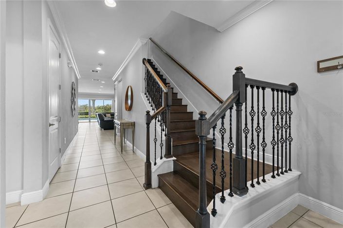 Image No.9-12 Bed Property for sale