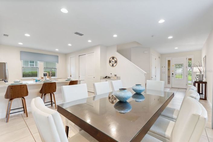 Image No.4-6 Bed Property for sale