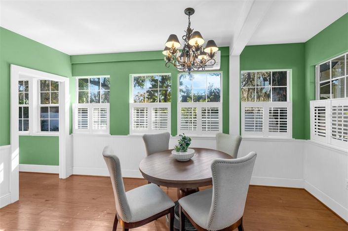 Image No.13-5 Bed Property for sale