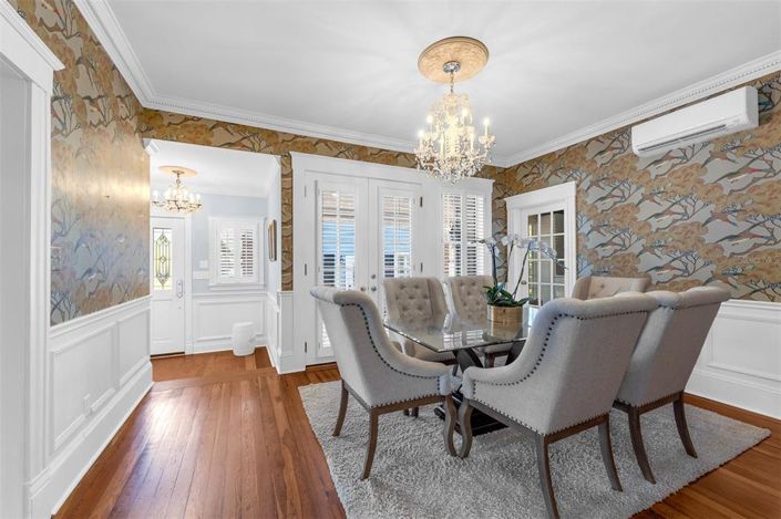 Image No.9-5 Bed Property for sale