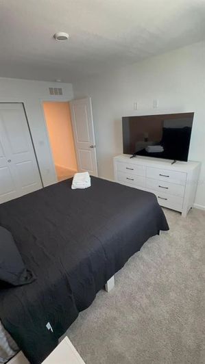 Image No.12-5 Bed Property for sale