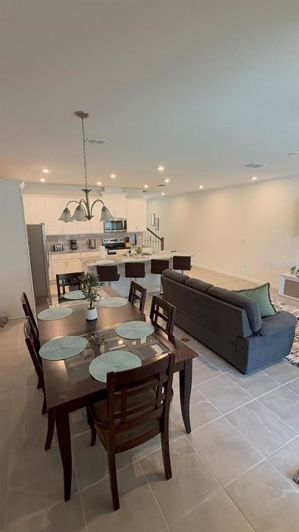 Image No.5-5 Bed Property for sale