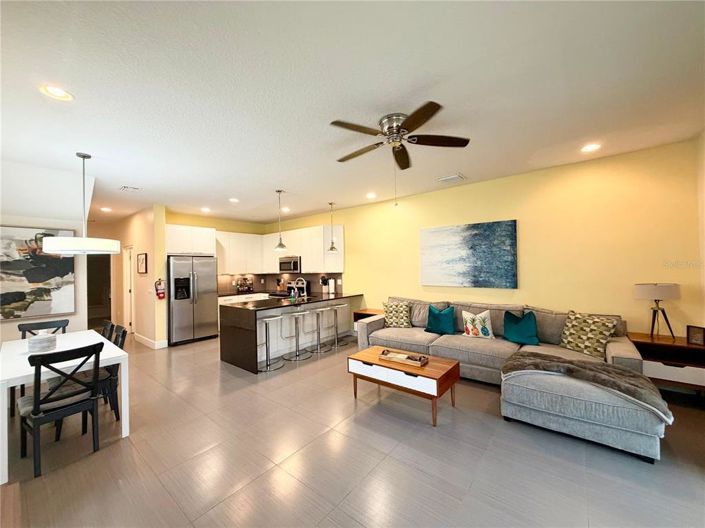 Image No.2-3 Bed Townhouse for sale