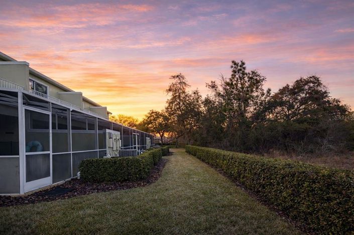 Image No.25-3 Bed Townhouse for sale