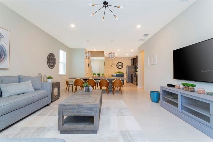 Image No.15-7 Bed Property for sale