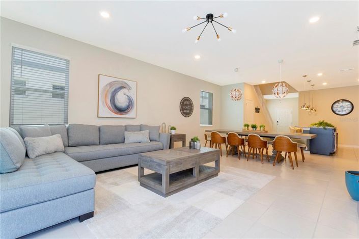 Image No.16-7 Bed Property for sale