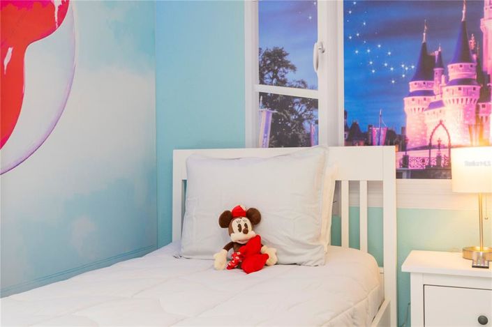 Image No.36-7 Bed Property for sale