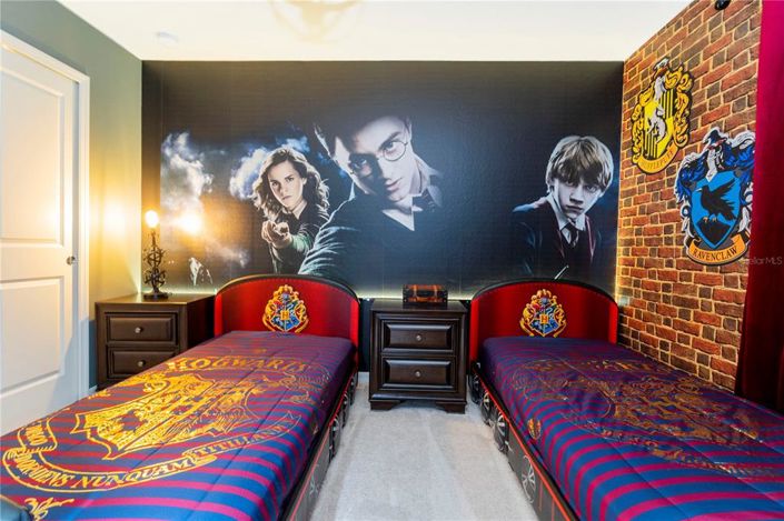 Image No.44-7 Bed Property for sale