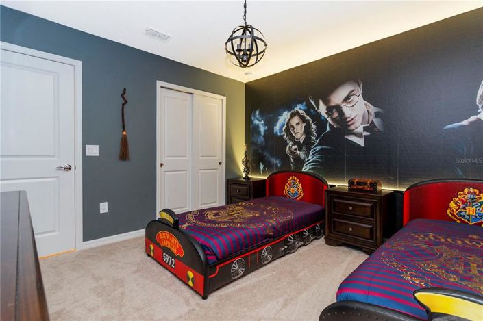 Image No.45-7 Bed Property for sale