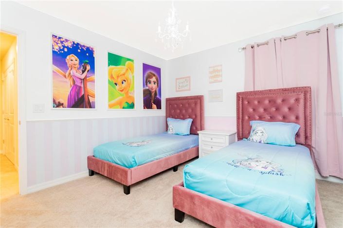 Image No.51-7 Bed Property for sale