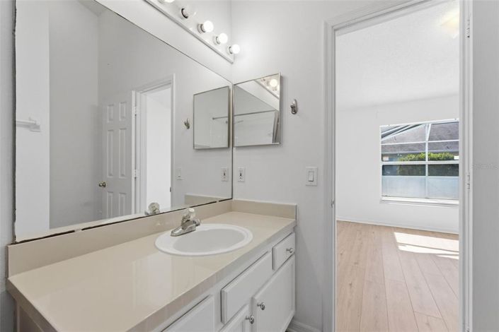 Image No.31-3 Bed Property for sale