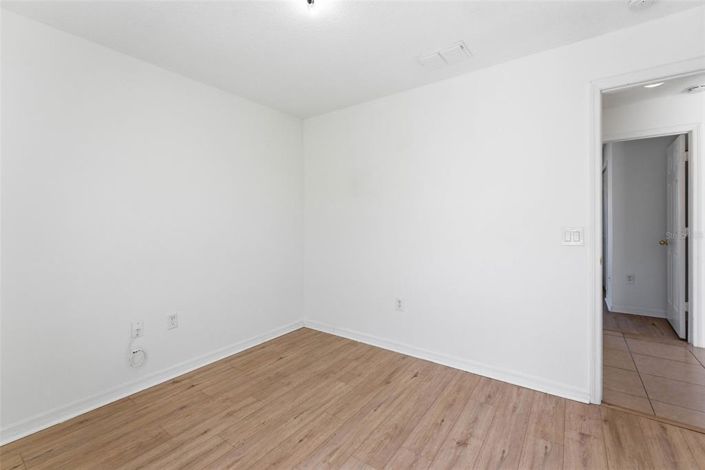 Image No.36-3 Bed Property for sale