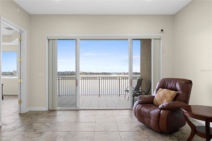 Image No.5-Propriété de 2 chambres à vendre à Orlando