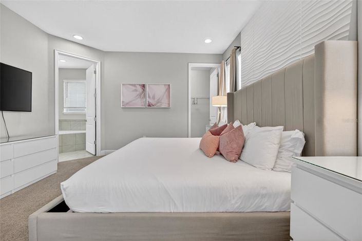 Image No.14-11 Bed Property for sale