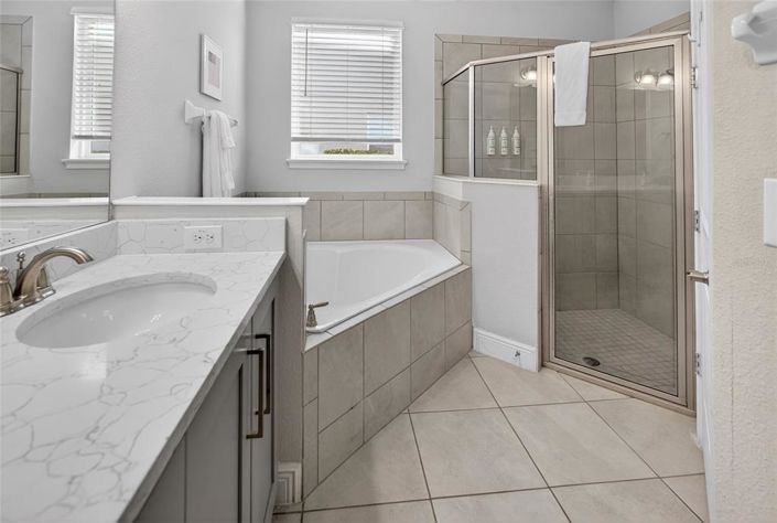 Image No.18-11 Bed Property for sale