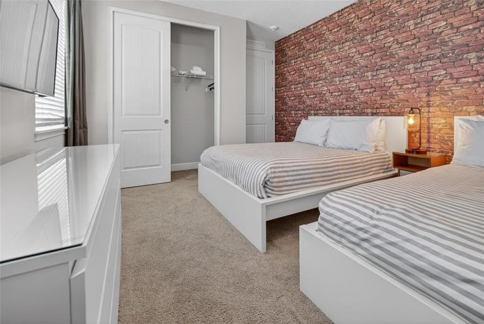 Image No.23-11 Bed Property for sale